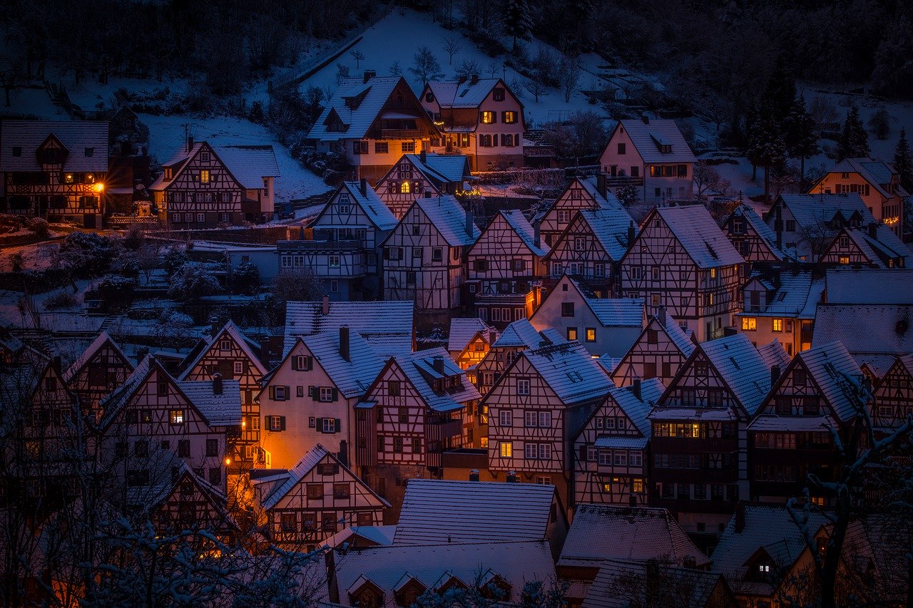 20 Best Tourist Places to Travel in December on a Budget