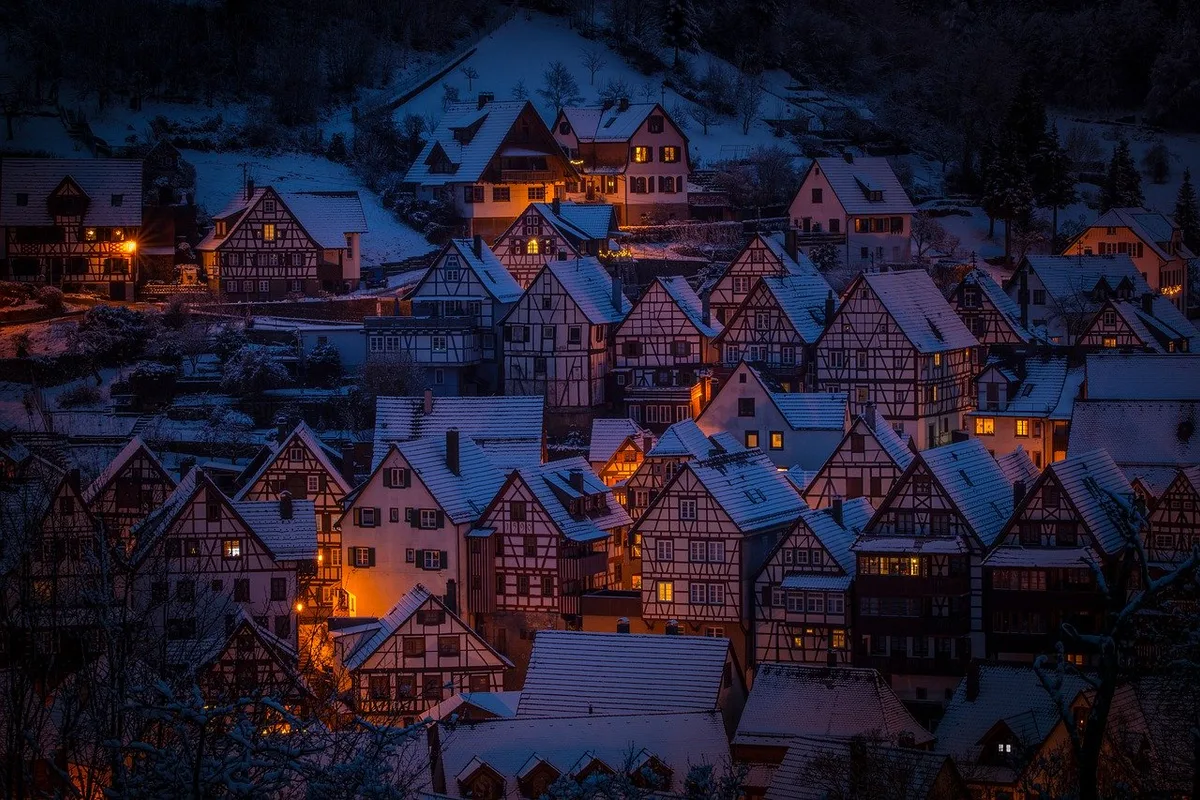 20 Best Tourist Places to Travel in December on a Budget