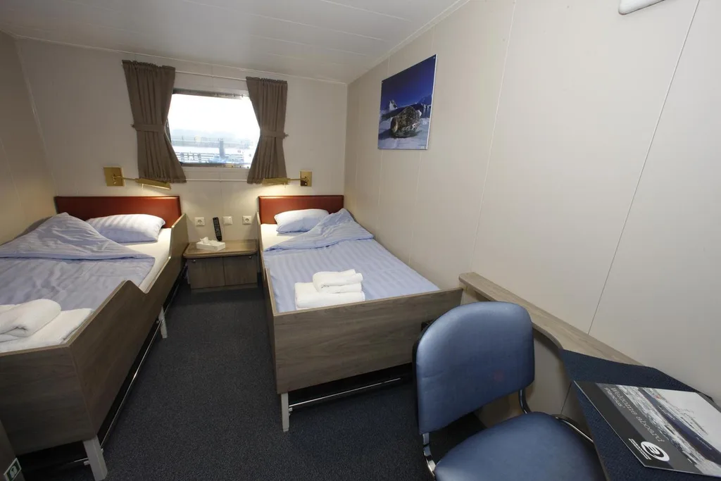 quad occupancy cabin