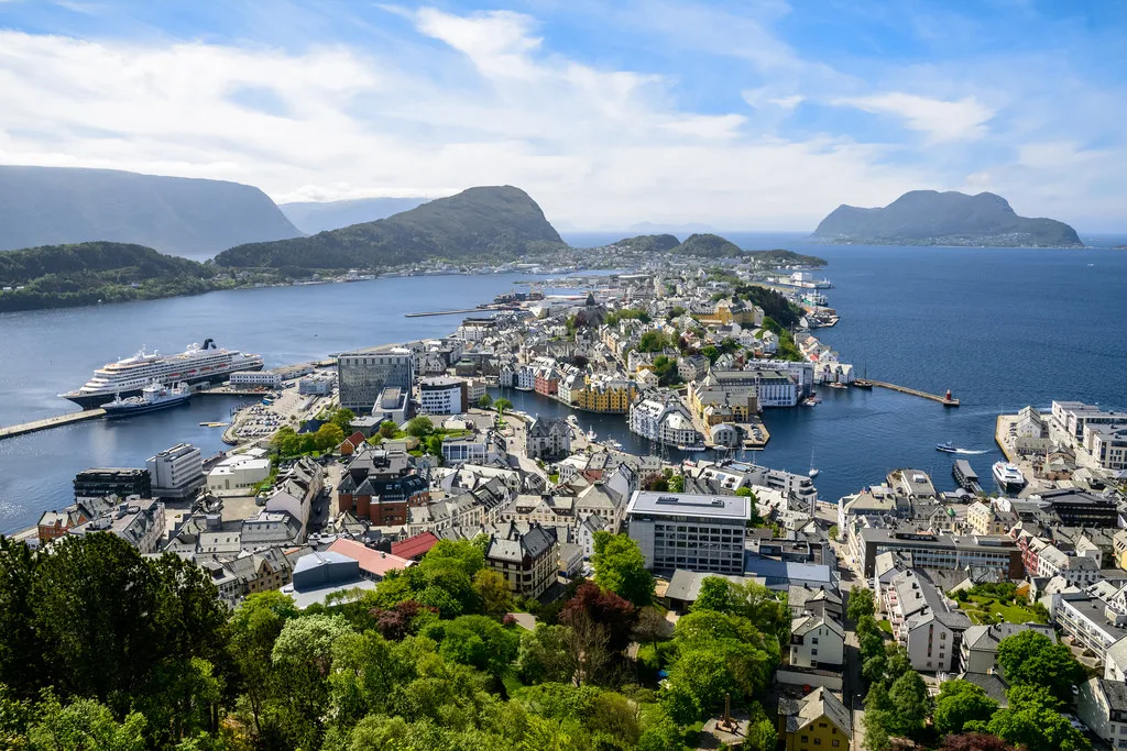 Ålesund, A Town on Islands