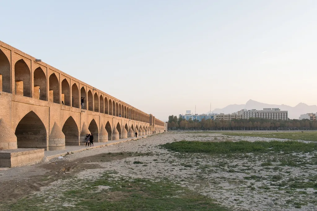 MATOUS-Esfahan-001-06
