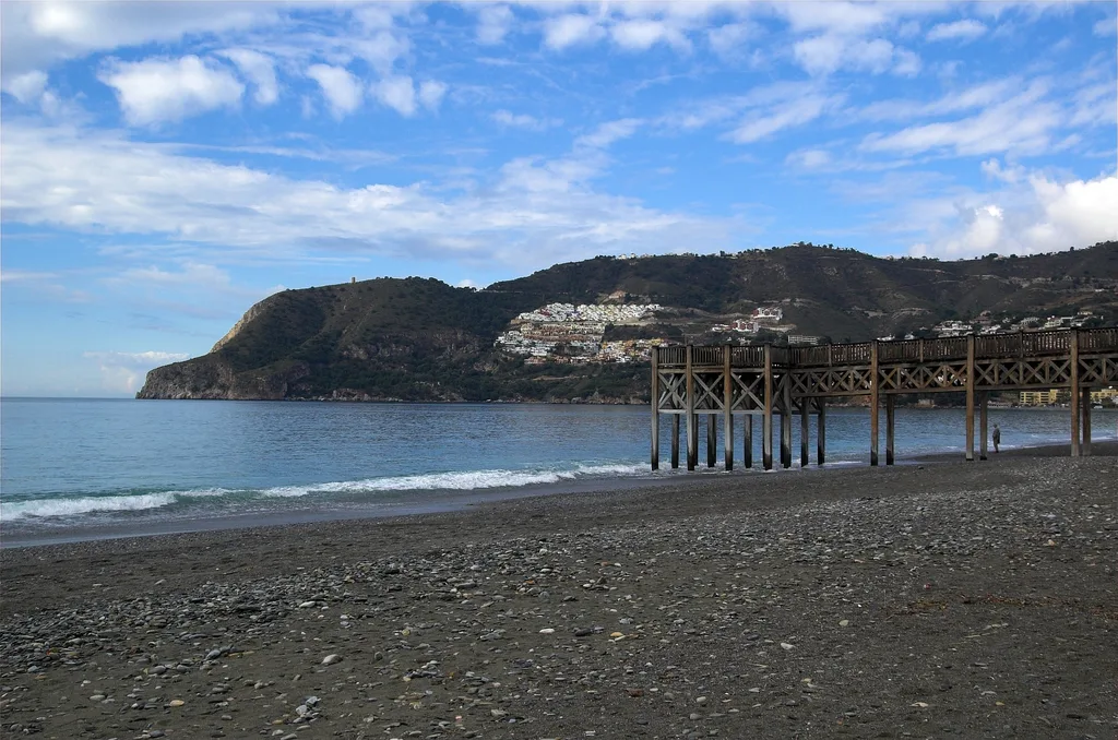 The end of season at Playa de la Herradura