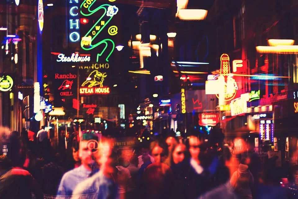 Busy nightlife in Amsterdam is what tourists love about it