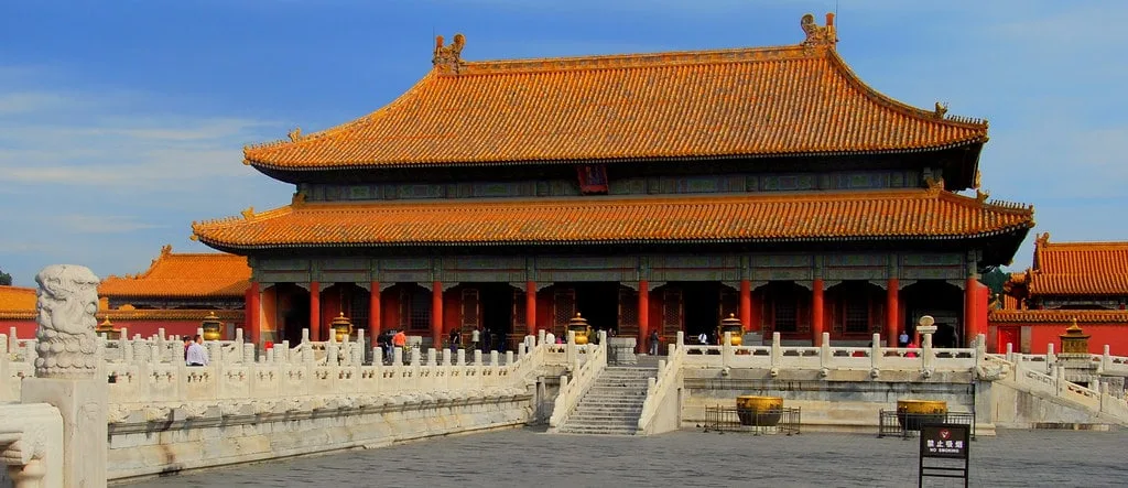 Chinese Palace doesn't have many tourists in October