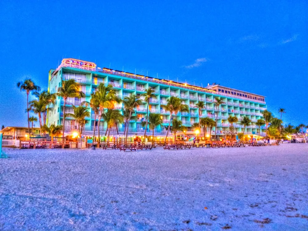 Fort Myers Attractions: Unique Things to Do in Fort Myers at Night
