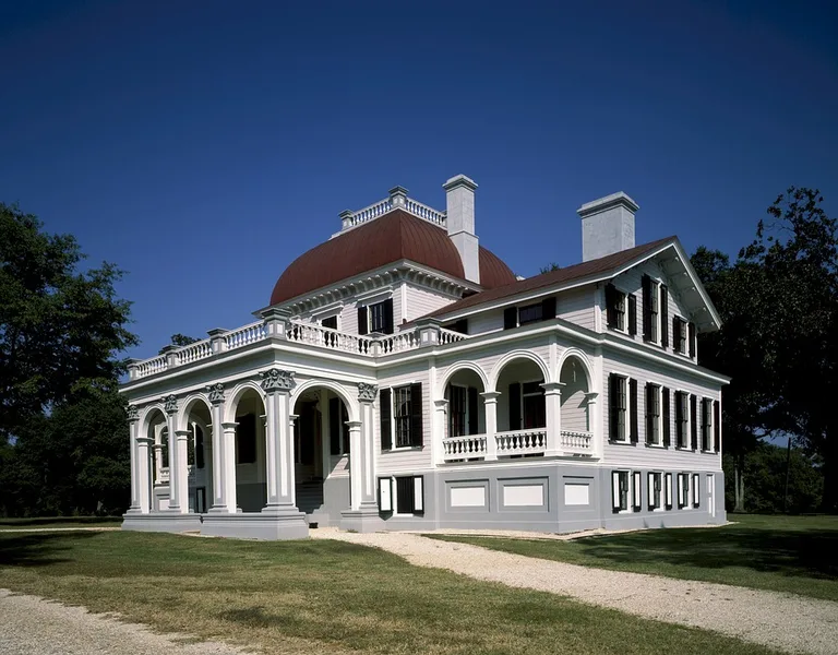 Antebellum Style of Houses in South Carolina