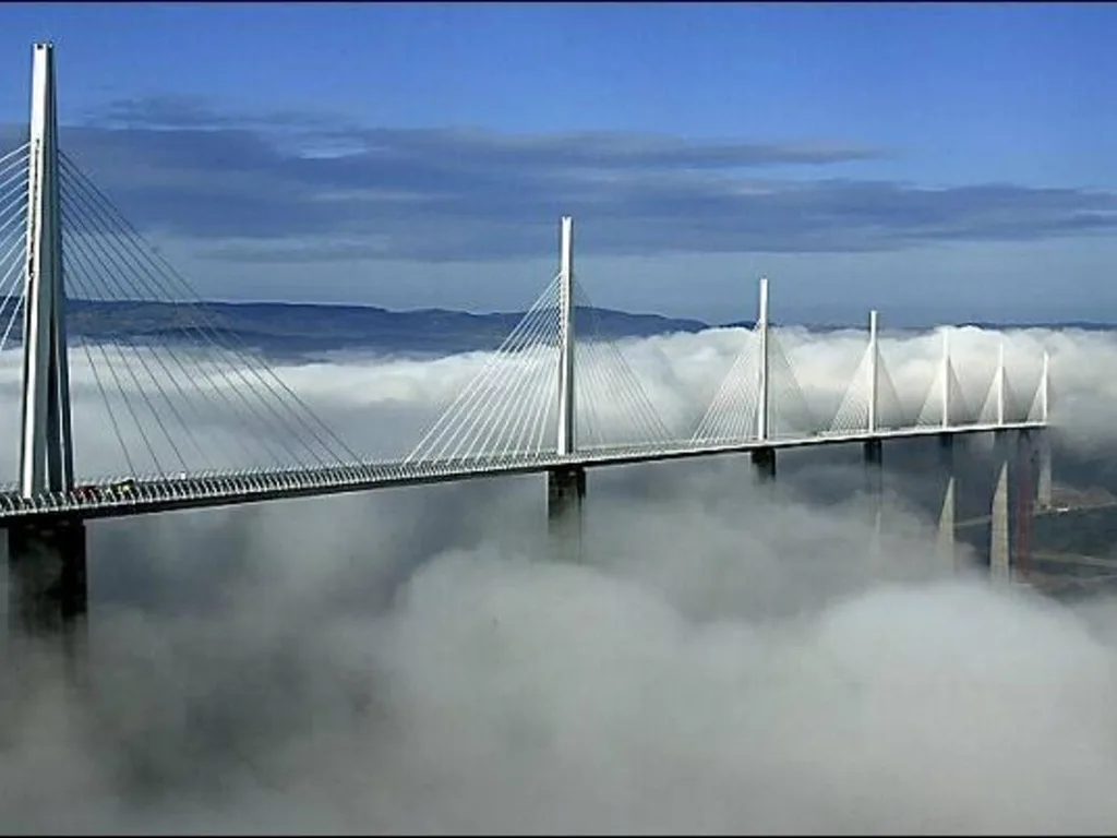 Man-Made Amazing And Adventurous Bridges 19