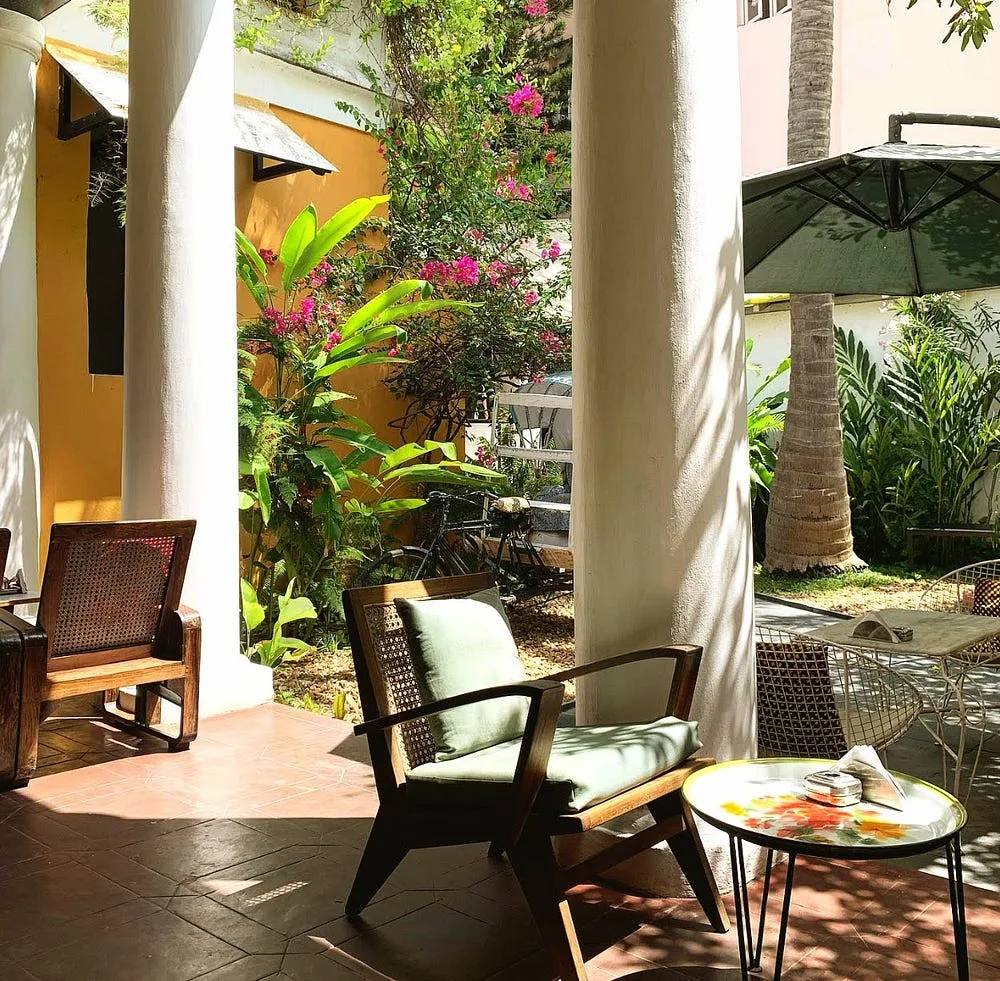 Cafe de Arts Vibe — Images by the Author.