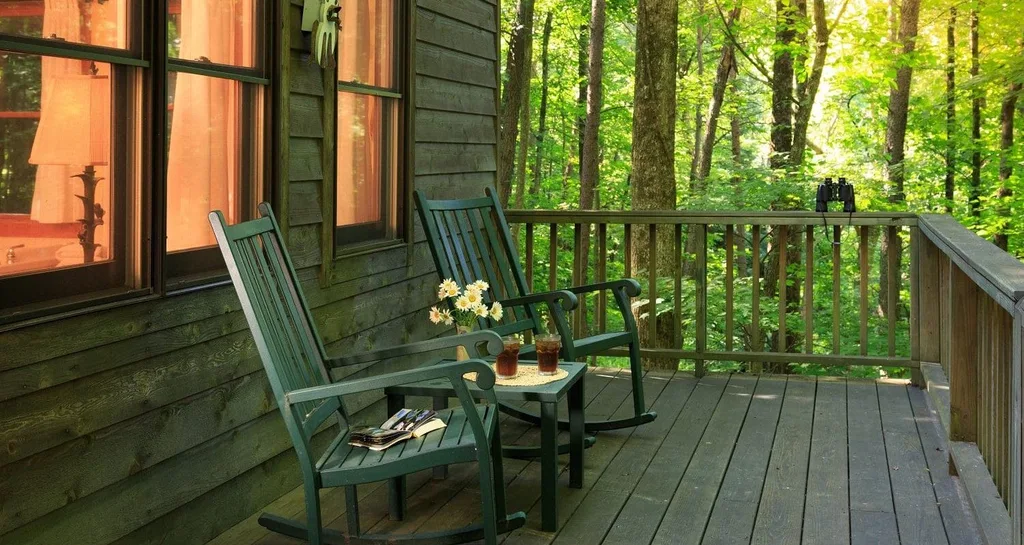 Patio of a cottage in Cedar Falls