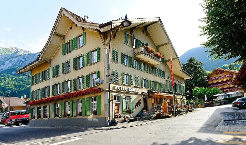 Hotels.com