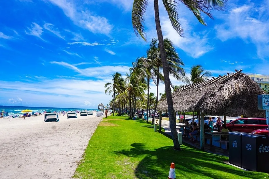 Beautiful day at Deerfield Beach in Florida
