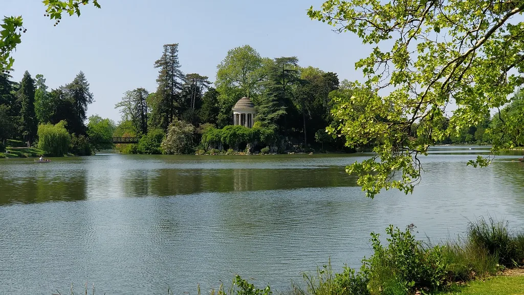 Bois de Vincennes park in Paris