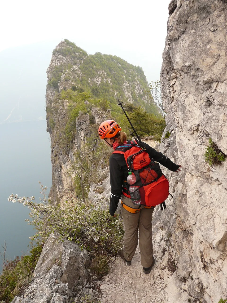 Outdoor climbing - Bukit Lawang, Indonesia
