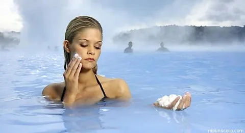 A Trip to Blue Lagoon Hotel 04