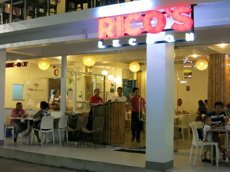 Where to Get The Best Cebu Lechon 03