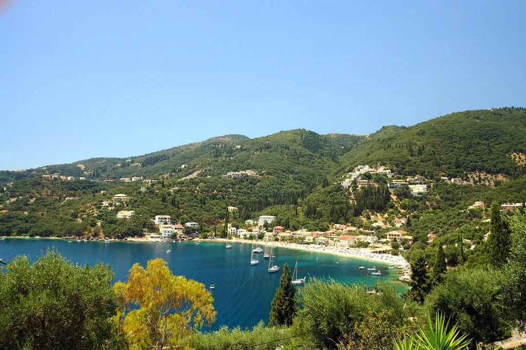 Smal fishing village of Kalami in Corfu is ideal for couples